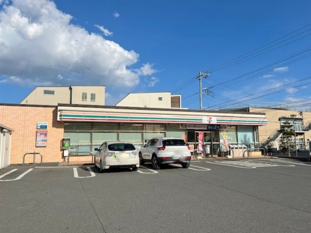 【コンビニエンスストア】セブンイレブン　茅ヶ崎浜竹4丁目店まで312ｍ