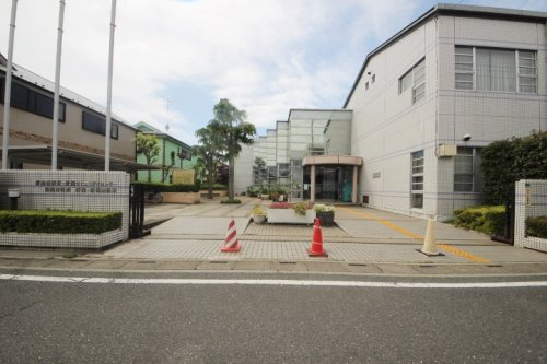 【公民館】西堀新堀コミュニティセンター（西堀新堀出張所）まで797ｍ