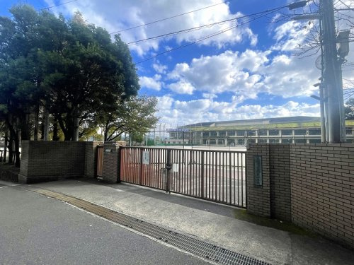 【中学校】西賀茂中学校まで600ｍ