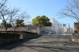 【中学校】富田林市立葛城中学校まで298ｍ
