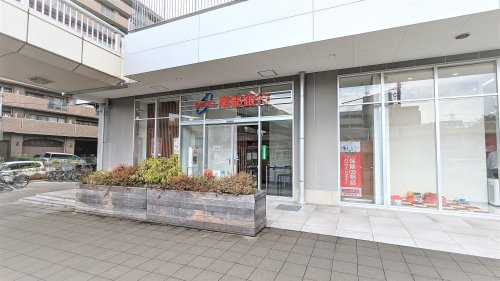【銀行】南都銀行　tonarie大和高田店まで391ｍ