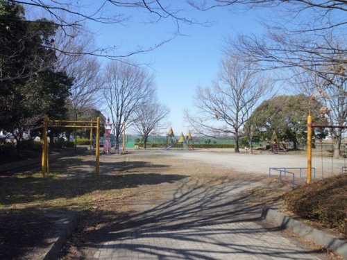 【公園】出羽公園まで300ｍ