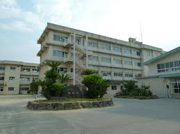 【小学校】福山市立桜丘小学校まで473ｍ