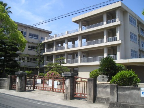 【中学校】福山市立城北中学校まで776ｍ