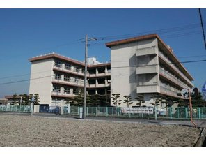 【小学校】新涯小学校まで745ｍ