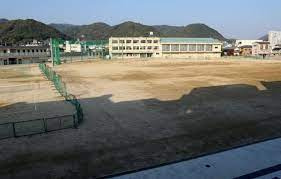【中学校】三原市立第二中学校まで2209ｍ