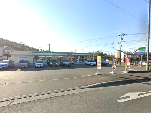 【コンビニエンスストア】ファミリーマート大磯国府本郷店まで680ｍ