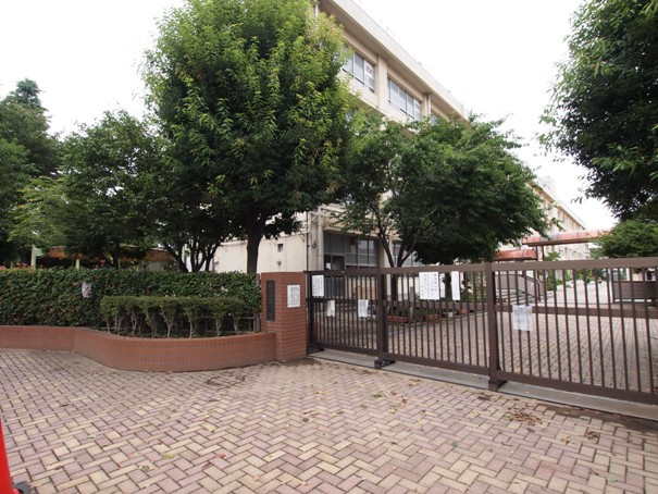 【中学校】練馬区立練馬東中学校まで580ｍ