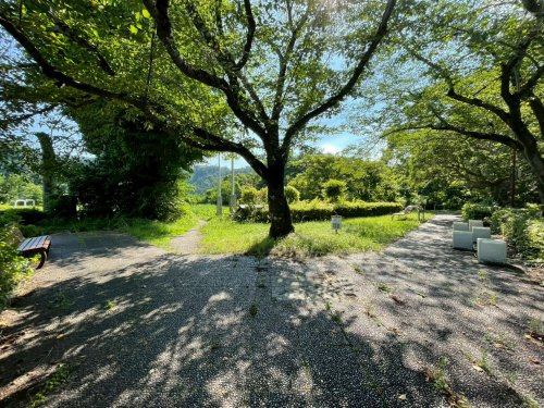 【公園】宮の下ポケットパークまで308ｍ