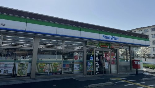 【コンビニエンスストア】ファミリーマート　鴻巣富士見店まで1394ｍ