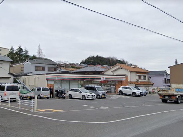 【コンビニエンスストア】セブンイレブン高槻安岡寺1丁目店まで787ｍ