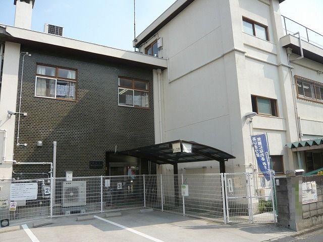 【保育園】あけぼの保育園まで750ｍ