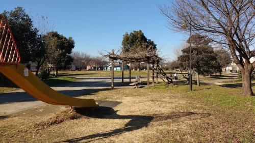 【公園】前久保中央公園まで615ｍ