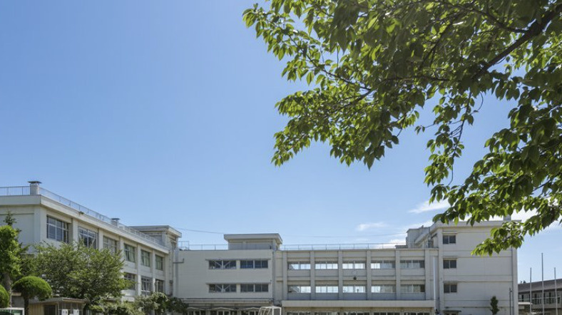 【小学校】川越市立大東西小学校まで300ｍ