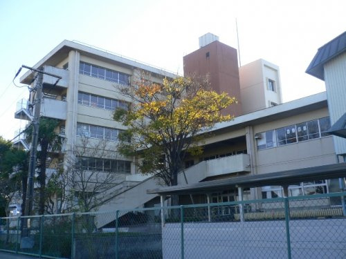 【中学校】平方中学校まで1000ｍ