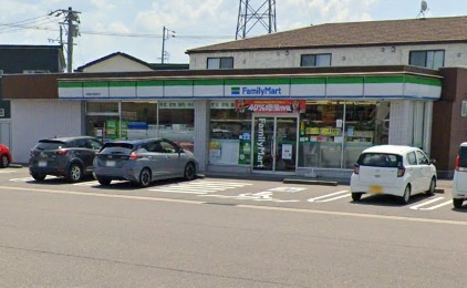 【コンビニエンスストア】ファミリーマート美濃加茂西町店まで1582ｍ