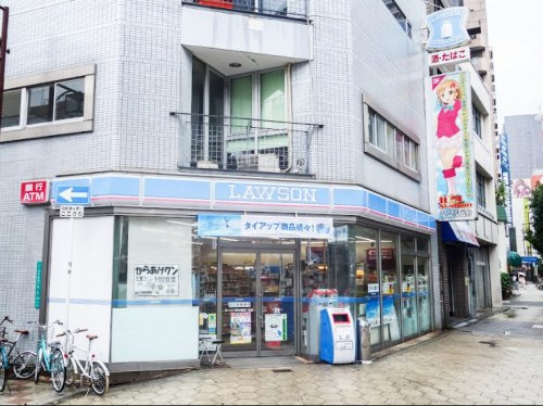 【コンビニエンスストア】ローソン　日本橋四丁目店まで392ｍ