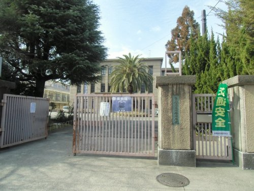 【中学校】京都市立二条中学校まで518ｍ