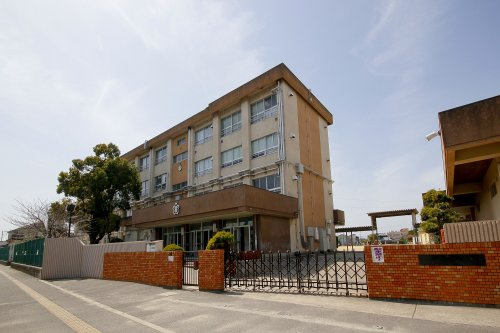 【小学校】宮小学校まで1368ｍ
