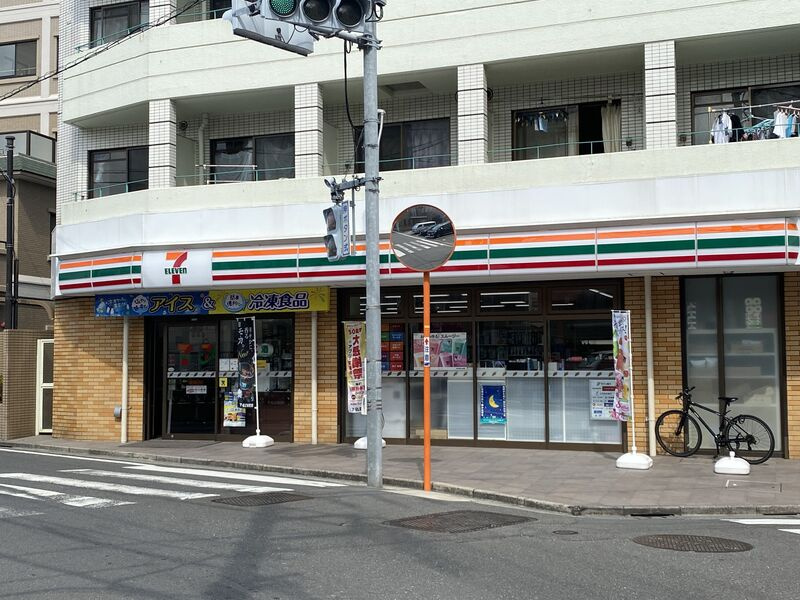 【コンビニエンスストア】セブンイレブン　新小岩4丁目店まで75ｍ