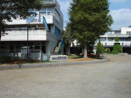 【中学校】滝野中学校まで812ｍ