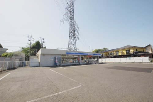 【コンビニエンスストア】ローソン東久留米滝山七丁目店まで1009ｍ