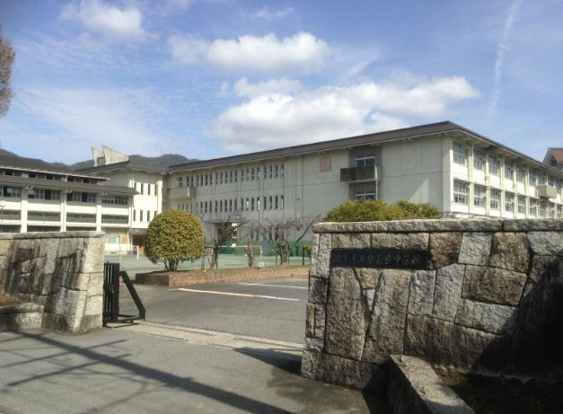 【中学校】岐阜市立東長良中学校まで494ｍ