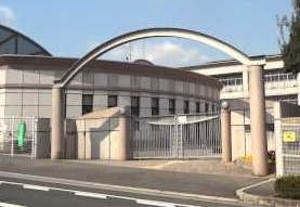 【小学校】香芝市立旭ケ丘小学校まで290ｍ