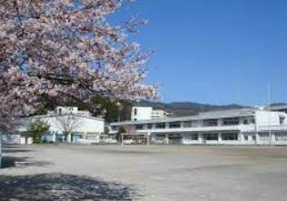 【小学校】滑川小学校まで1306ｍ