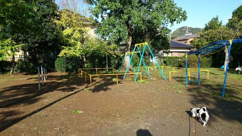 【公園】万々公園まで284ｍ
