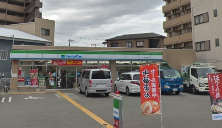 【コンビニエンスストア】ファミリーマート東住吉杭全店まで300ｍ