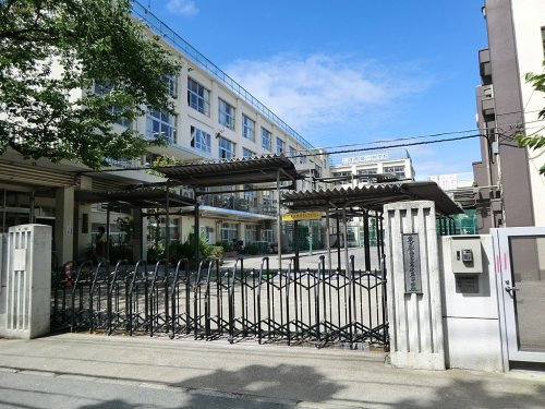 【中学校】品川区立荏原第一中学校まで642ｍ