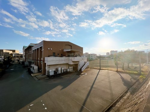 【小学校】沼津市立第四小学校まで1060ｍ