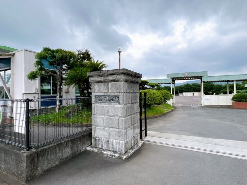 【小学校】函南町立函南小学校まで1052ｍ