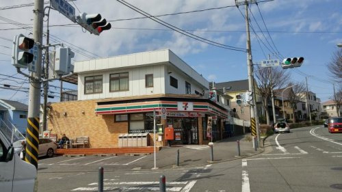 【コンビニエンスストア】セブンイレブン西が岡店まで768ｍ