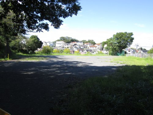 【公園】麻生台団地グラウンドまで373ｍ
