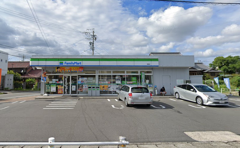 【コンビニエンスストア】ファミリーマート　福島店まで725ｍ