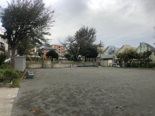 【公園】瀬ケ崎台公園まで303ｍ