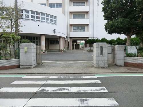 【中学校】横浜市立六浦中学校まで1223ｍ