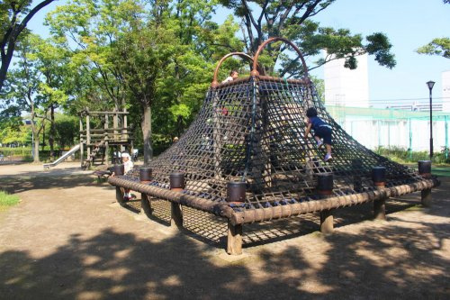 【公園】荒川自然公園まで640ｍ