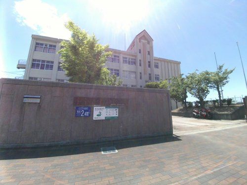 【中学校】神戸市立吉田中学校まで937ｍ