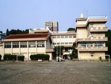 【小学校】入谷小学校まで1449ｍ