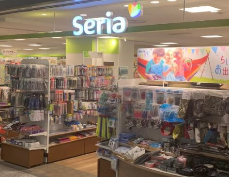 【生活雑貨店】セリア　クリスタ長堀店まで500ｍ