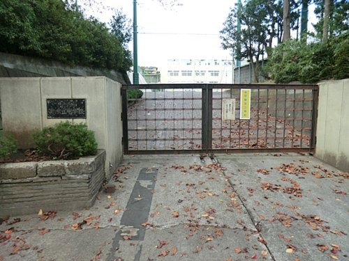 【中学校】横浜市立美しが丘中学校まで1883ｍ