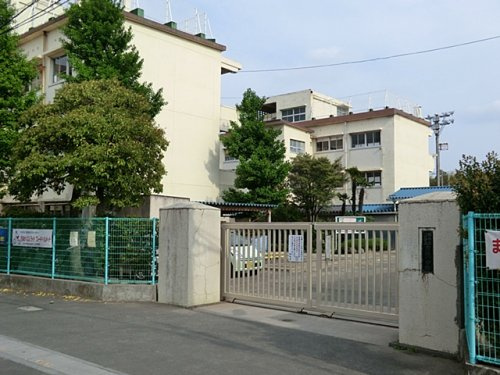 【小学校】川口市立前川小学校まで570ｍ