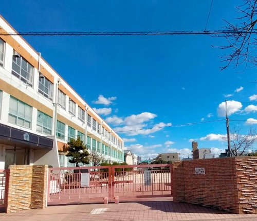 【小学校】名古屋市立金城小学校まで867ｍ