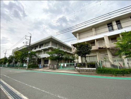 【小学校】伊丹市立昆陽里小学校まで1002ｍ