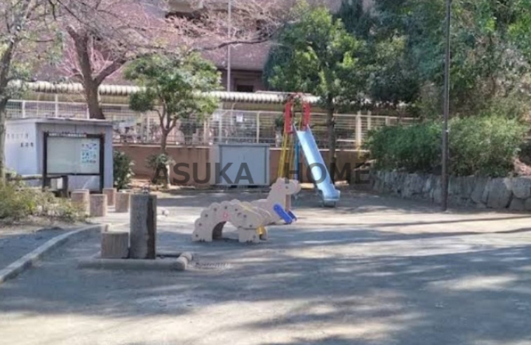 【公園】松見町三丁目公園まで905ｍ