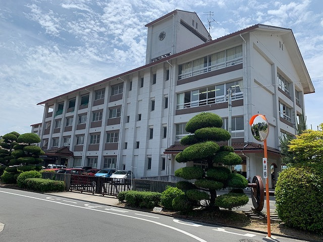 【小学校】高屋東小学校まで883ｍ