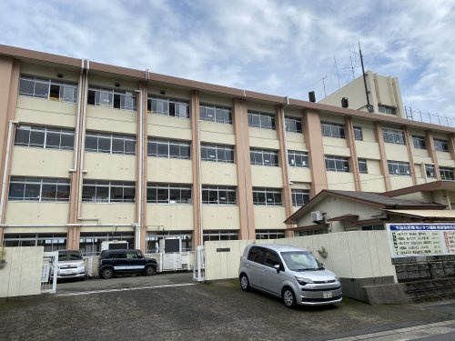 【小学校】武岡小学校まで718ｍ